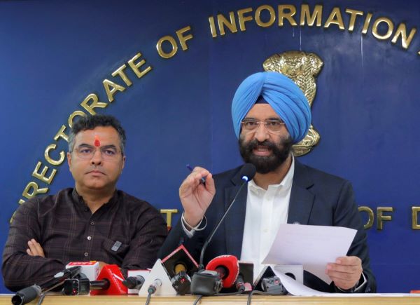 कानपुर से विमान पहुंचने के बाद दिल्ली में आज कृत्रिम बारिश का पहला परीक्षण होगा : सिरसा