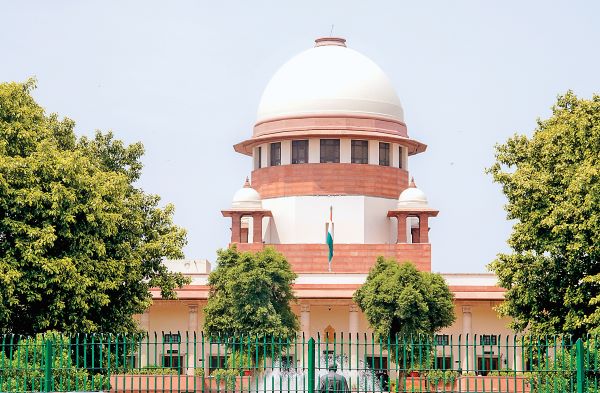 उच्चतम न्यायालय ने दिल्ली के विरासत स्मारकों की बदहाली पर एमसीडी, एएसआई को लगाई फटकार