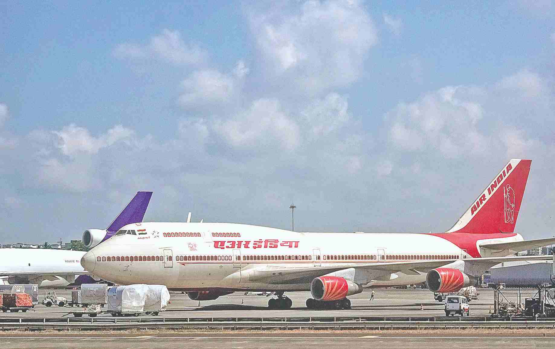 विमानों में बम रखे होने की धमकियों से निपटने के लिए विधायी कार्रवाई की योजना बना रही है सरकार: नायडू