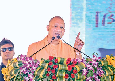 आदित्यनाथ ने कानून व्यवस्था, किसानों को लेकर पूर्ववर्ती सरकारों पर निशाना साधा