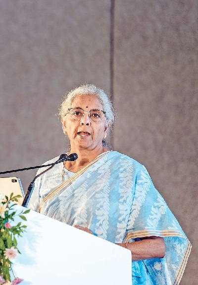 कांग्रेस, संप्रग सरकार ने बैंकों का निजी इकाई की तरह किया इस्तेमाल: सीतारमण का राहुल को जवाब